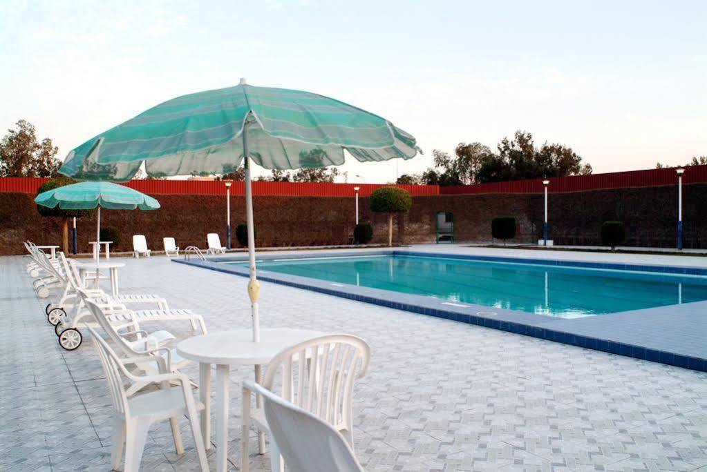Hotel Dammam Exteriér fotografie